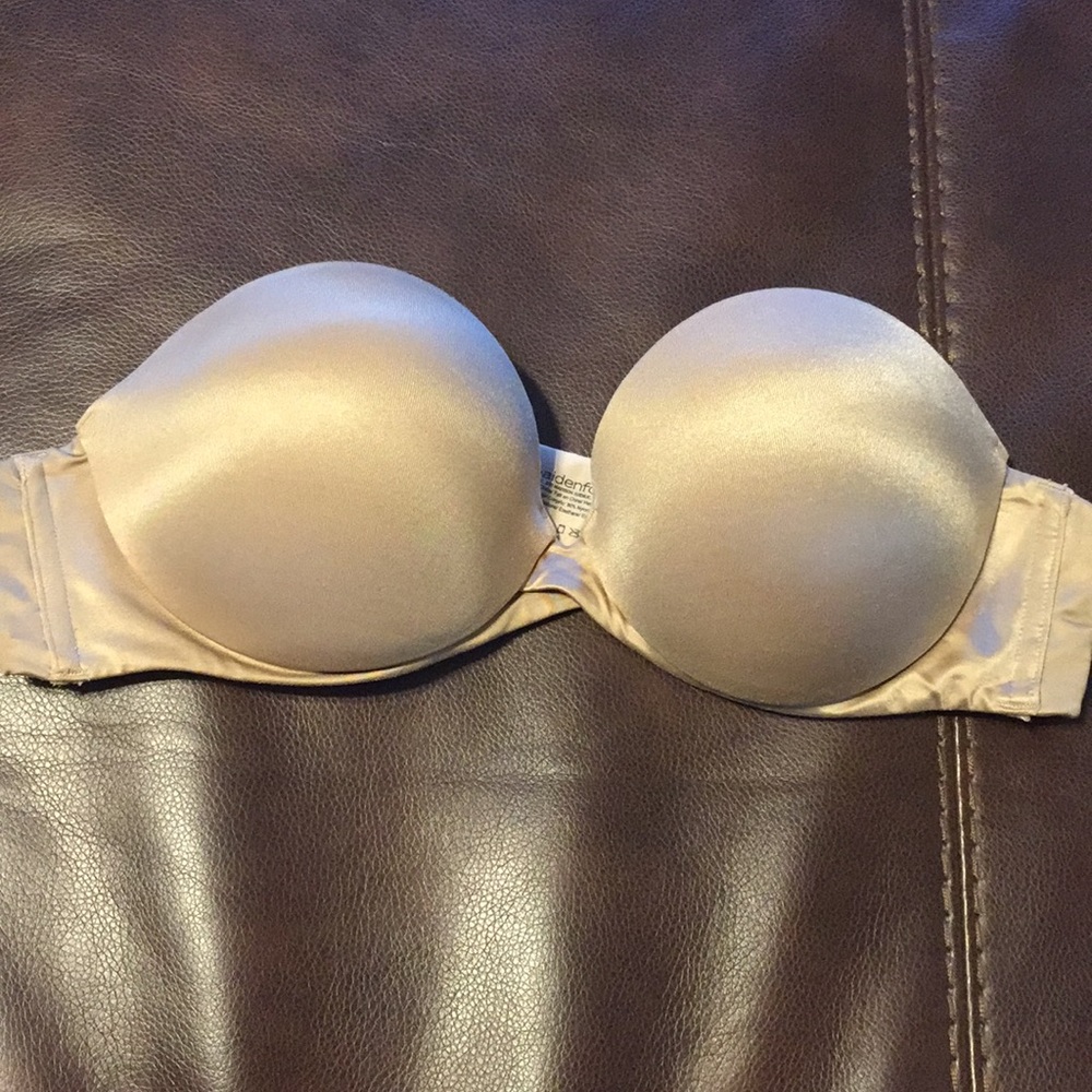 nude strapless bra size 36A